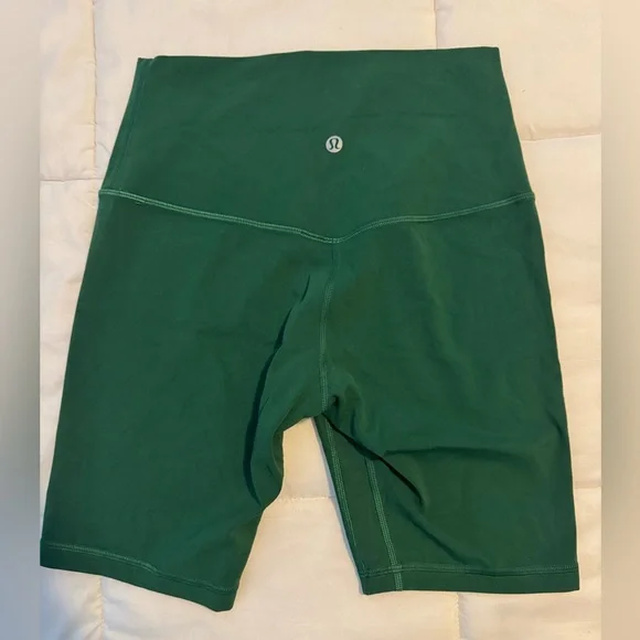 Lululemon Align High-Rise Short 8"
Everglade Green emerald green biker shorts - Picture 5 of 11